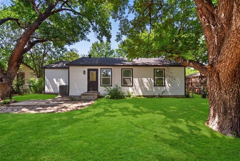 1110 Ryan Avenue, Carrollton TX 75006 - Photo 31