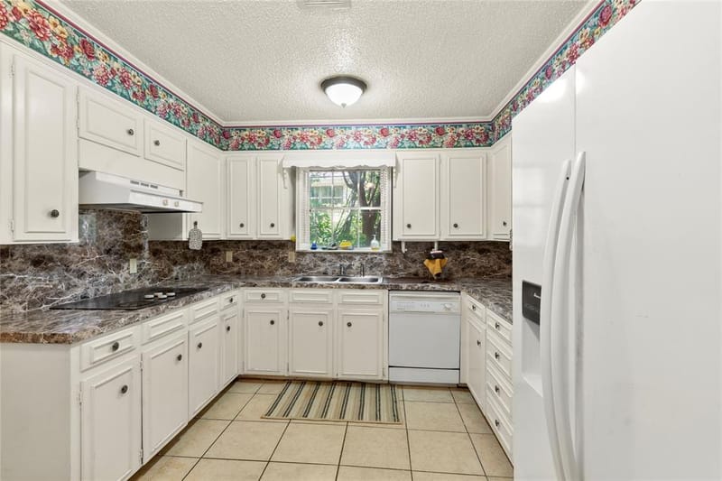 2641 Woodmont Circle, Waco TX 76710 - Photo 14