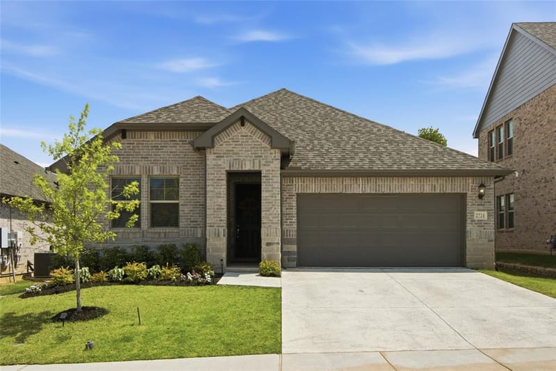 2724 Acadia Drive, Corinth TX 76210