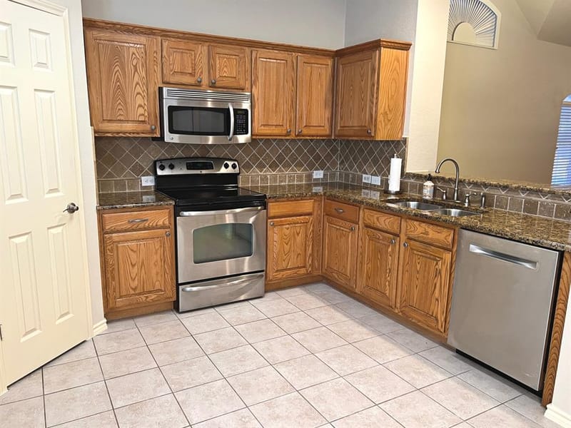529 Continental Drive, Lewisville TX 75067 - Photo 12