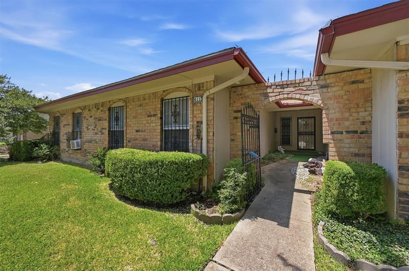 4115 Greenway Drive, Garland TX 75041 - Photo 2