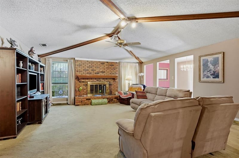 4115 Greenway Drive, Garland TX 75041 - Photo 7