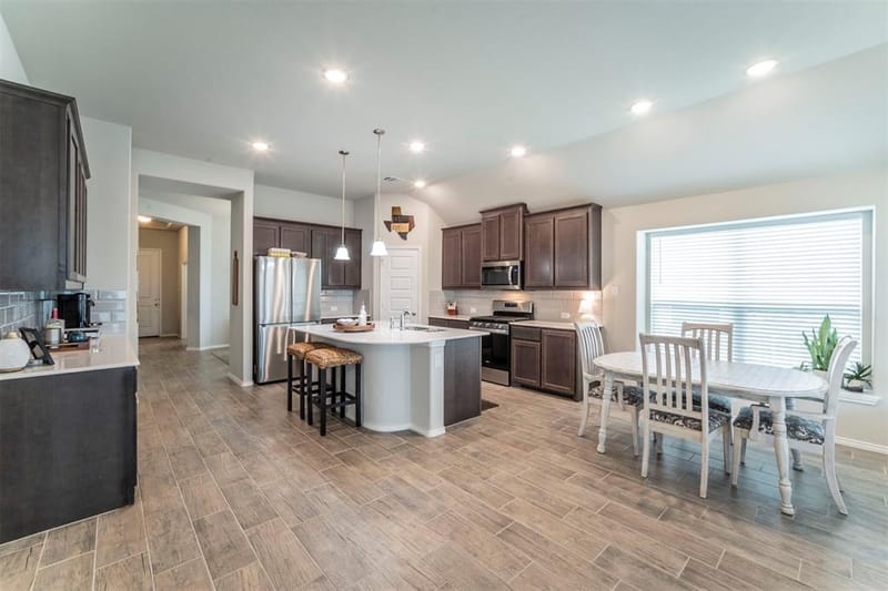 1828 Abelia Lane, Weatherford TX 76086 - Photo 6