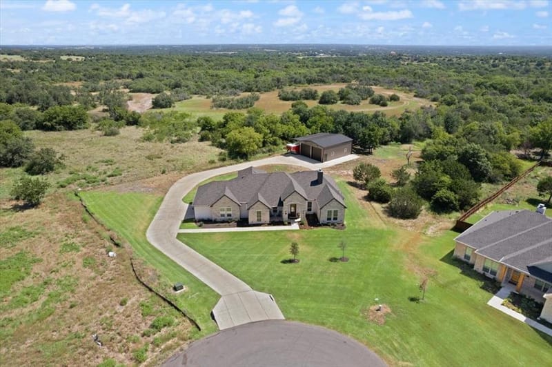 1028 Gatlin Circle, Springtown TX 76082 - Photo 2