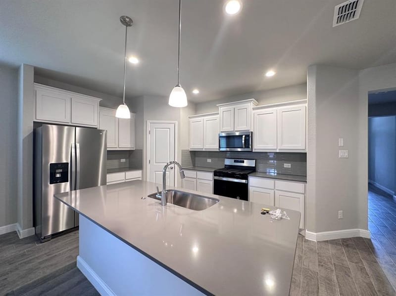 1049 Kirkham Way, Fort Worth TX 76247 - Photo 5