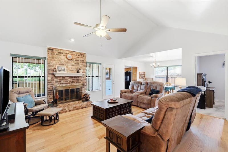 329 Pepperwood Street, Coppell TX 75019 - Photo 6