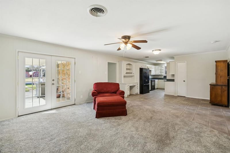 137 Southwood Drive, Lancaster TX 75146 - Photo 8