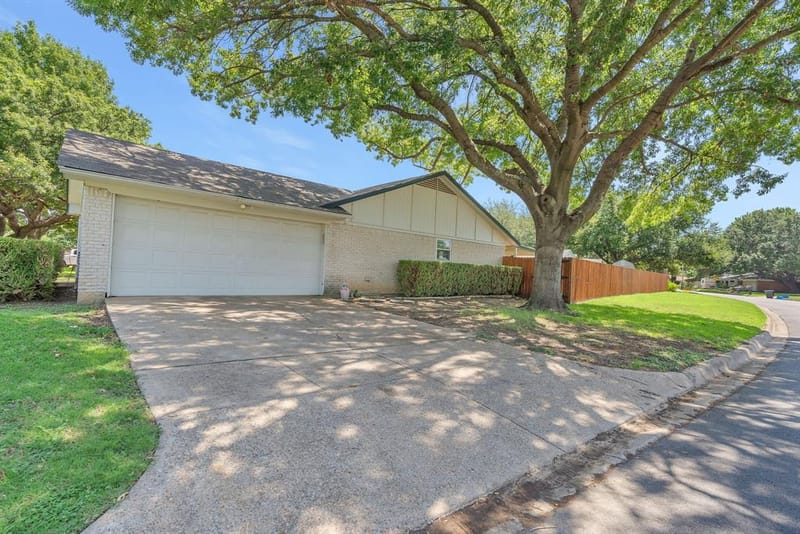 1720 Timbercreek Road, Benbrook TX 76126 - Photo 30