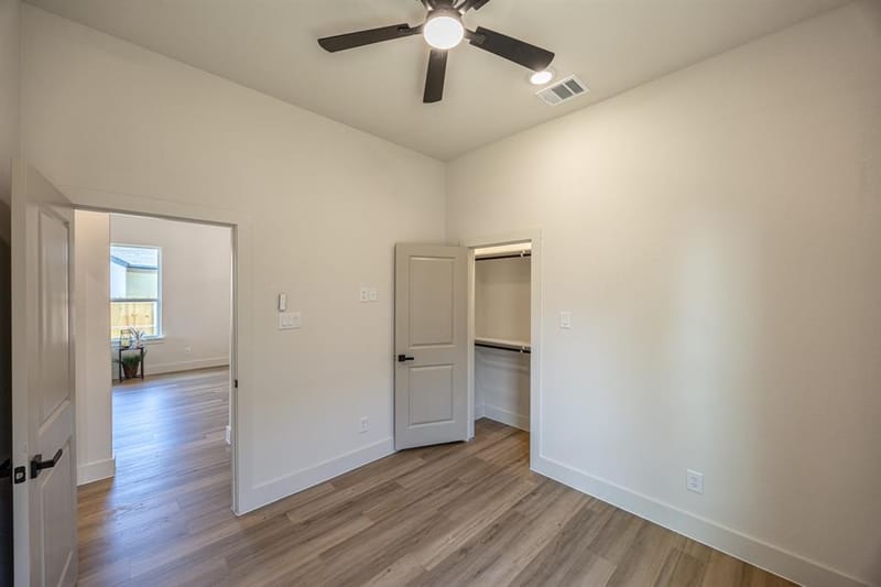 903 S Ayers Avenue, Fort Worth TX 76103 - Photo 20