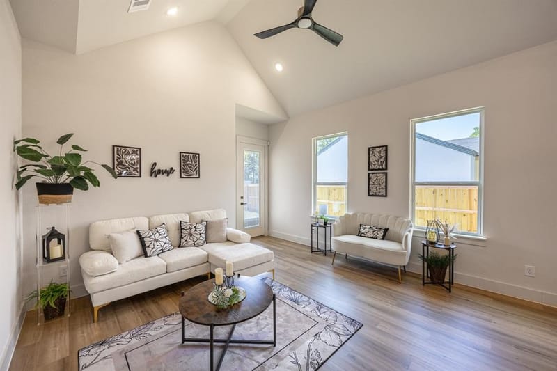 903 S Ayers Avenue, Fort Worth TX 76103 - Photo 10