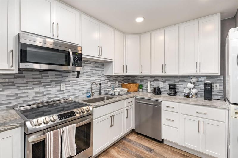 5051 Les Chateaux Drive # 138, Dallas TX 75235 - Photo 6