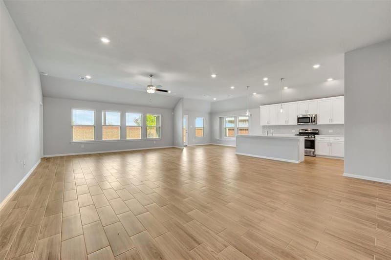122 Hudson Lane, Justin TX 76247 - Photo 2
