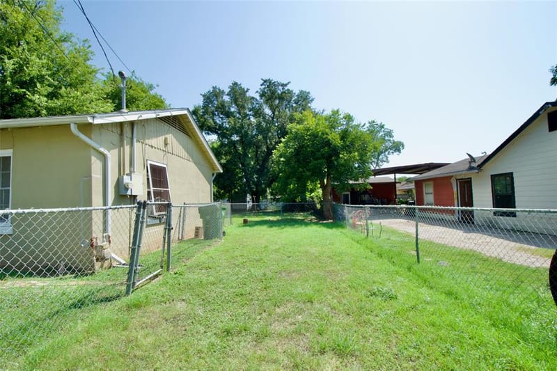 2015 N 12th Street, Waco TX 76708 - Photo 3