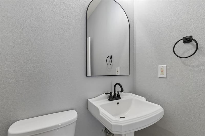 436 Baverton Lane, Fort Worth TX 76052 - Photo 21
