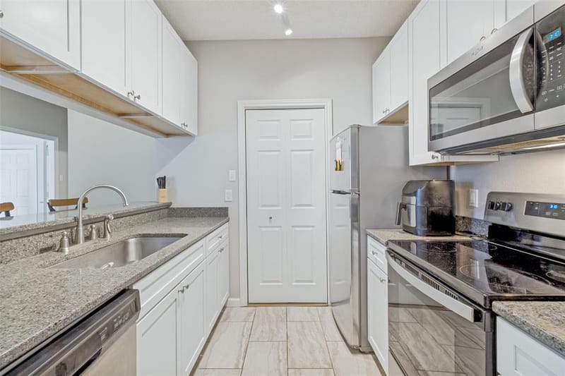 7340 Skillman Street # 702, Dallas TX 75231 - Photo 6