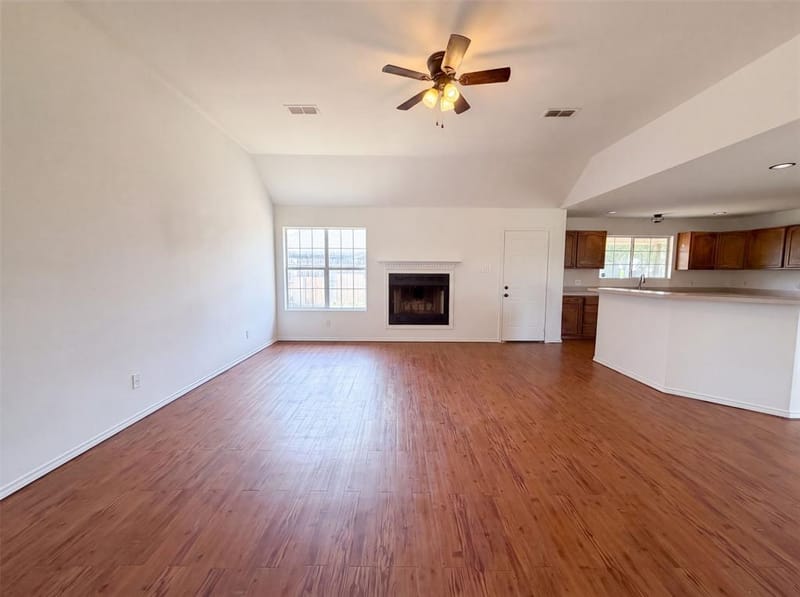 201 Driftwood Court, Runaway Bay TX 76426 - Photo 3