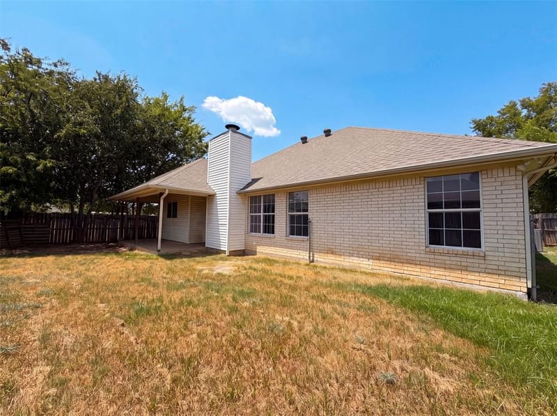 201 Driftwood Court, Runaway Bay TX 76426 - Photo 5
