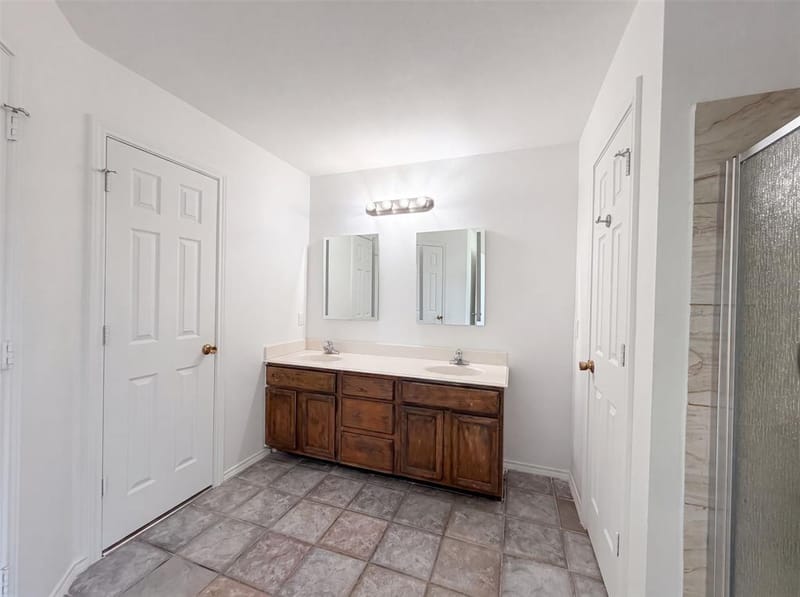 201 Driftwood Court, Runaway Bay TX 76426 - Photo 14