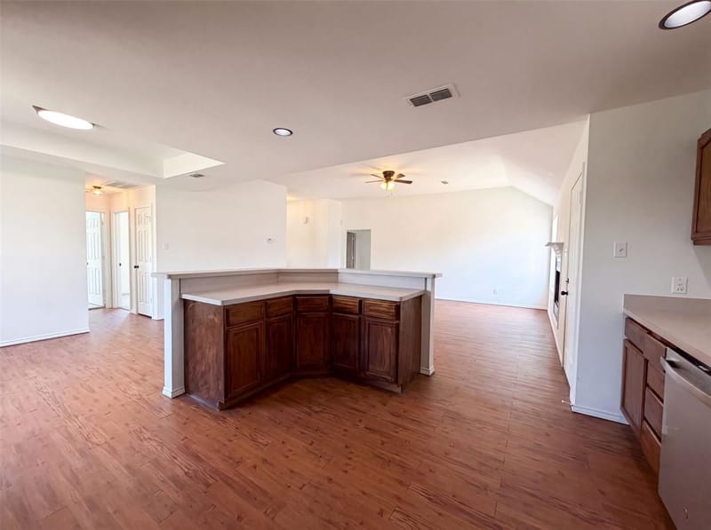 201 Driftwood Court, Runaway Bay TX 76426 - Photo 8