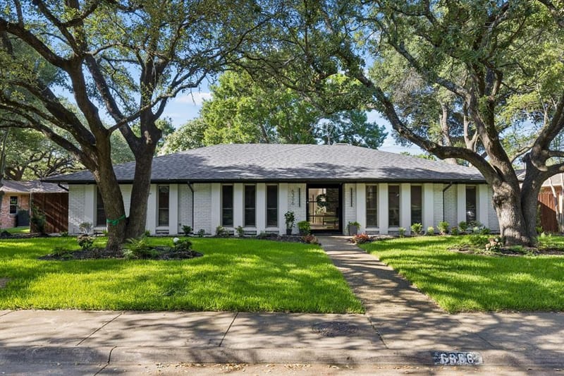 6306 Glennox Lane, Dallas TX 75214 - Photo 2