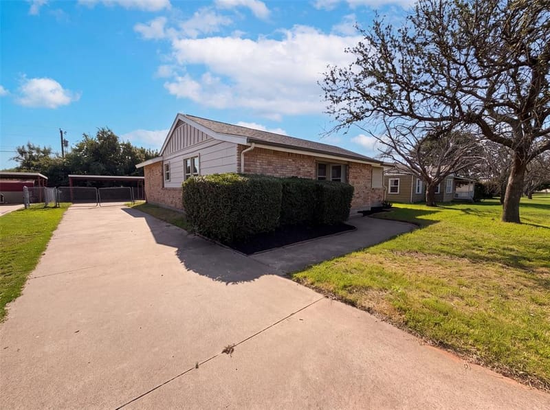 2901 Acton School Road, Granbury TX 76049 - Photo 15