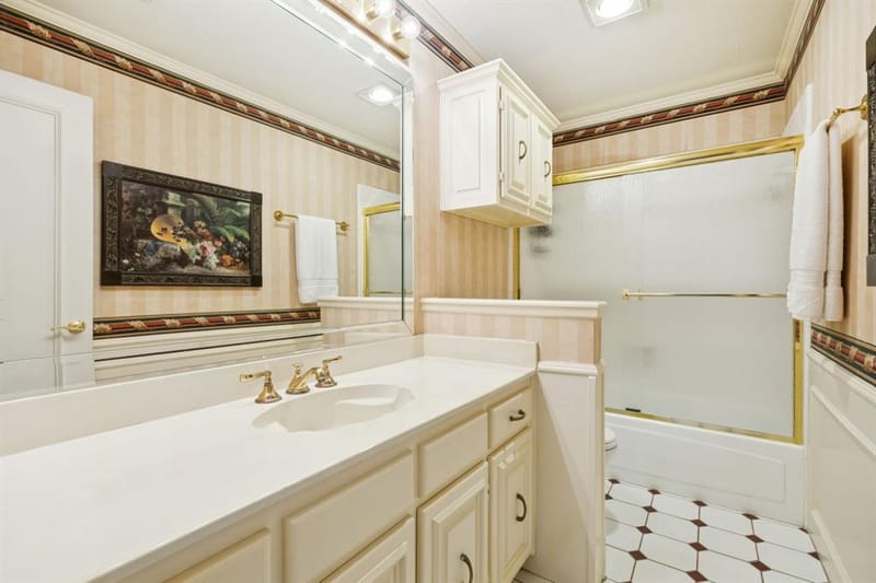 201 Oakwood Drive, Lancaster TX 75146 - Photo 30