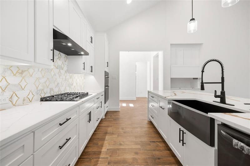 7203 Harris Place, Arlington TX 76001 - Photo 10