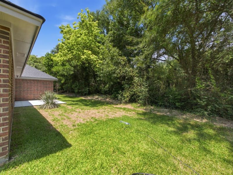 105 E Foggle Street, Athens TX 75751 - Photo 6