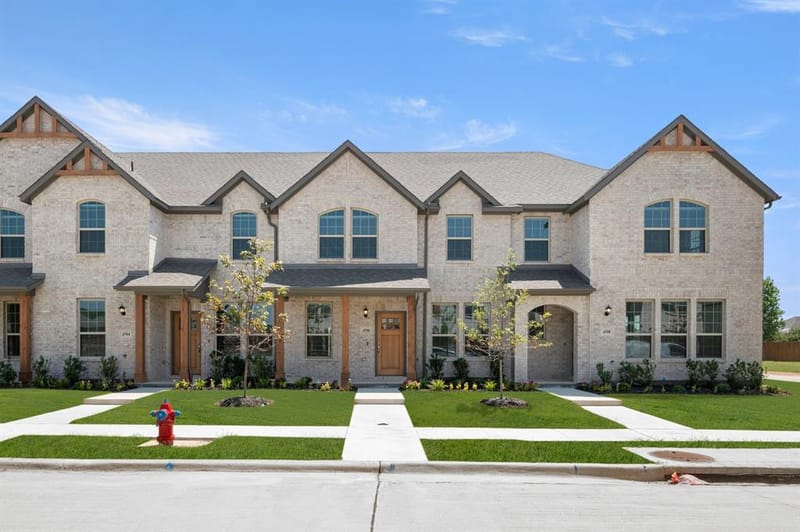 4506 Avion Drive, Sanger TX 76266