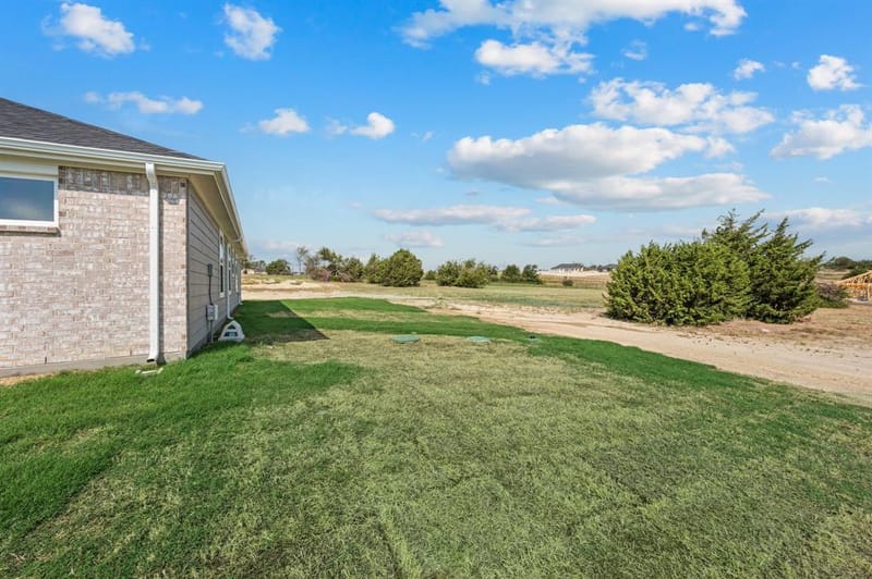 3960 John E. Woody Road, Springtown TX 76082 - Photo 26