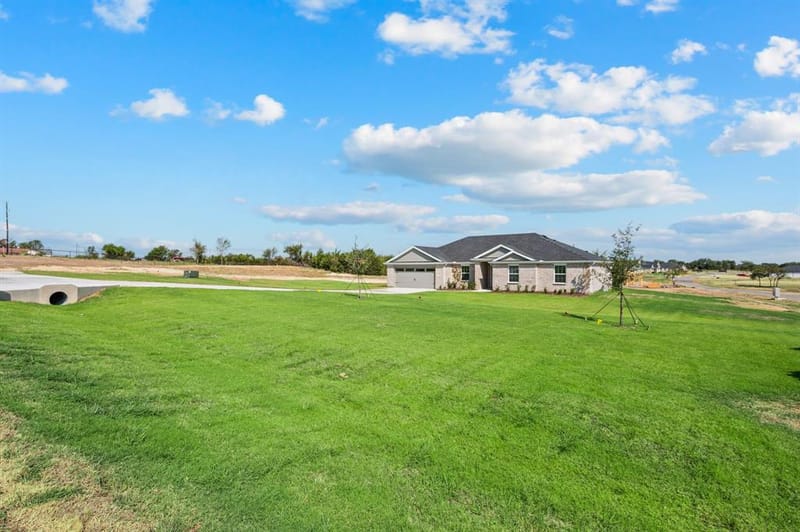 3960 John E. Woody Road, Springtown TX 76082 - Photo 3