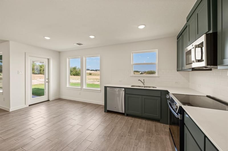 3960 John E. Woody Road, Springtown TX 76082 - Photo 14