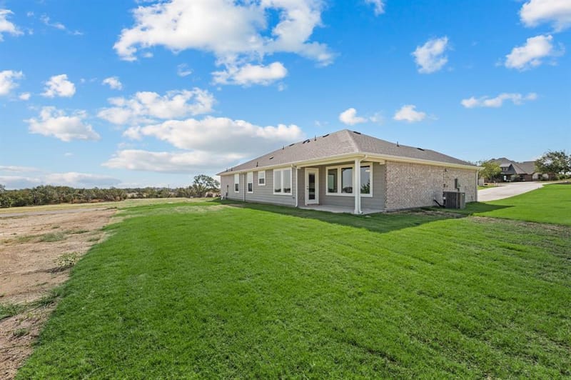 3960 John E. Woody Road, Springtown TX 76082 - Photo 25