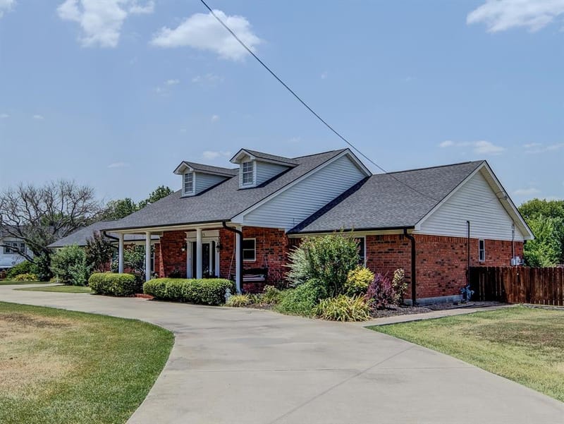 405 N Wickham Street, Alvord TX 76225 - Photo 38
