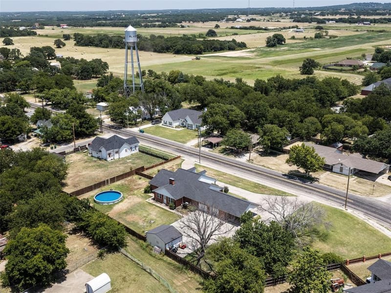 405 N Wickham Street, Alvord TX 76225 - Photo 33
