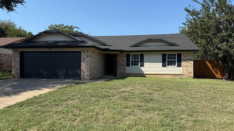 111 Iberis Court, Arlington TX 76018