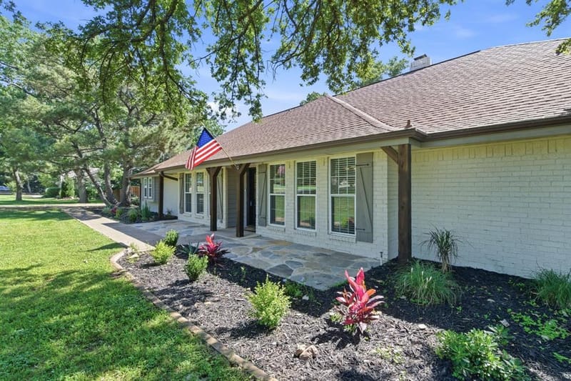 835 Cross Timbers Drive, Double Oak TX 75077