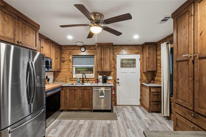 227 Shoreline Road, Pottsboro TX 75076 - Photo 9
