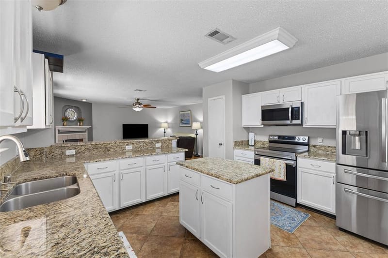 1017 Lake Trail Drive, Little Elm TX 75068 - Photo 7