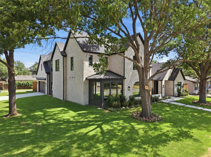 3305 Townsend Drive, Dallas TX 75229 - Photo 32