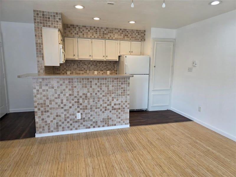 2300 Balsam Drive # G306, Arlington TX 76006 - Photo 5