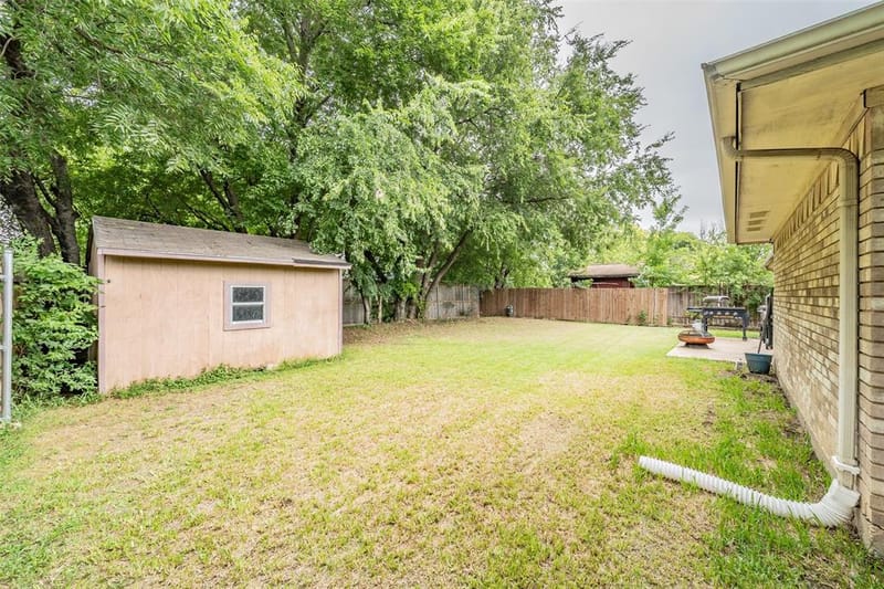 137 Roberts Drive, Saginaw TX 76179 - Photo 27