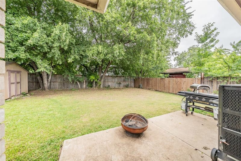 137 Roberts Drive, Saginaw TX 76179 - Photo 26