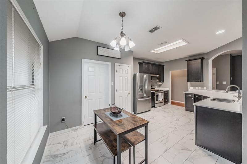 137 Roberts Drive, Saginaw TX 76179 - Photo 8