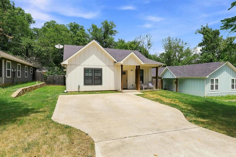 517 E Hanna Street, Denison TX 75021