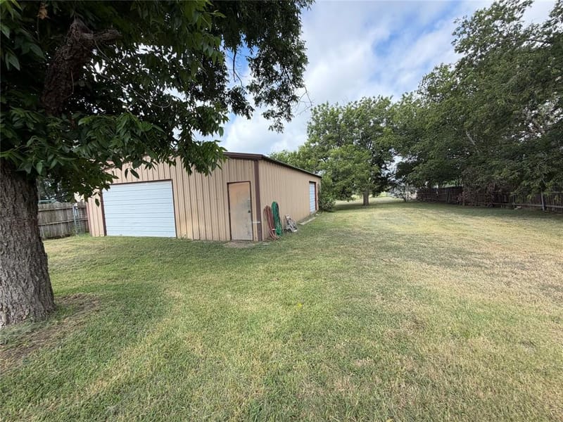 267 N Katy Road, Elm Mott TX 76640