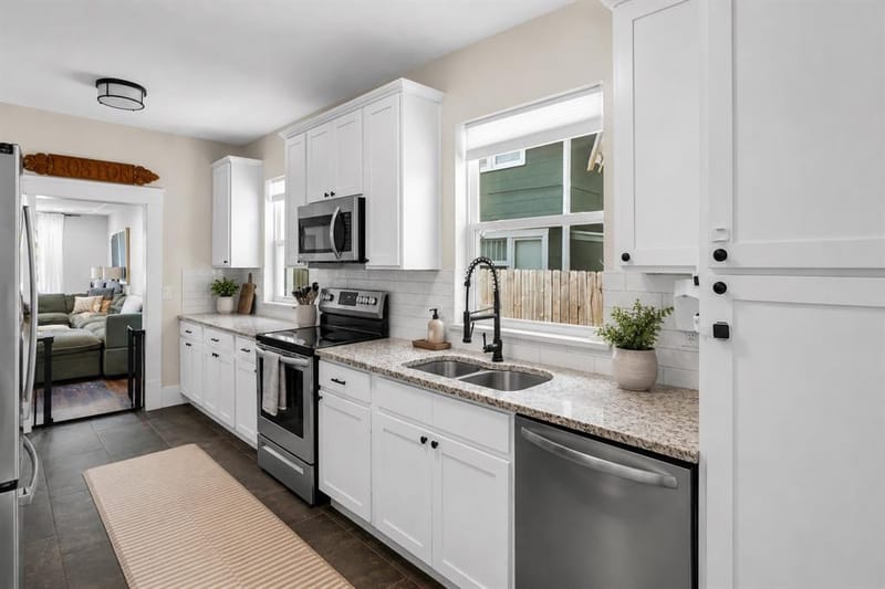 406 S Montreal Avenue, Dallas TX 75208 - Photo 8