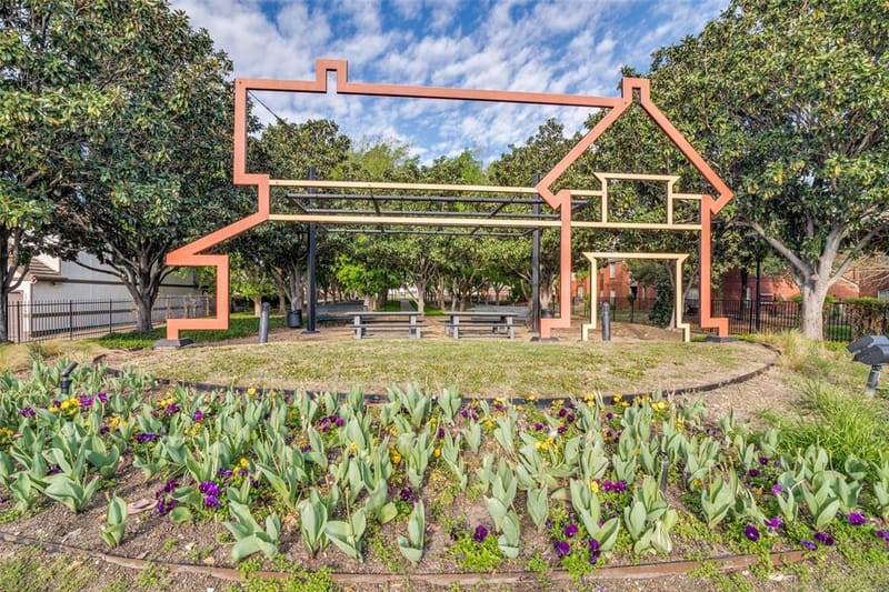17018 Planters Row, Addison TX 75001 - Photo 24