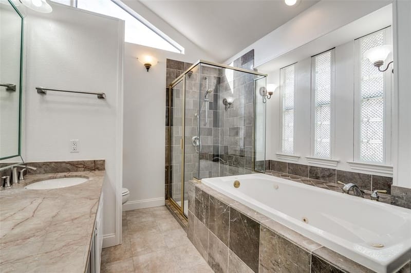 17018 Planters Row, Addison TX 75001 - Photo 19