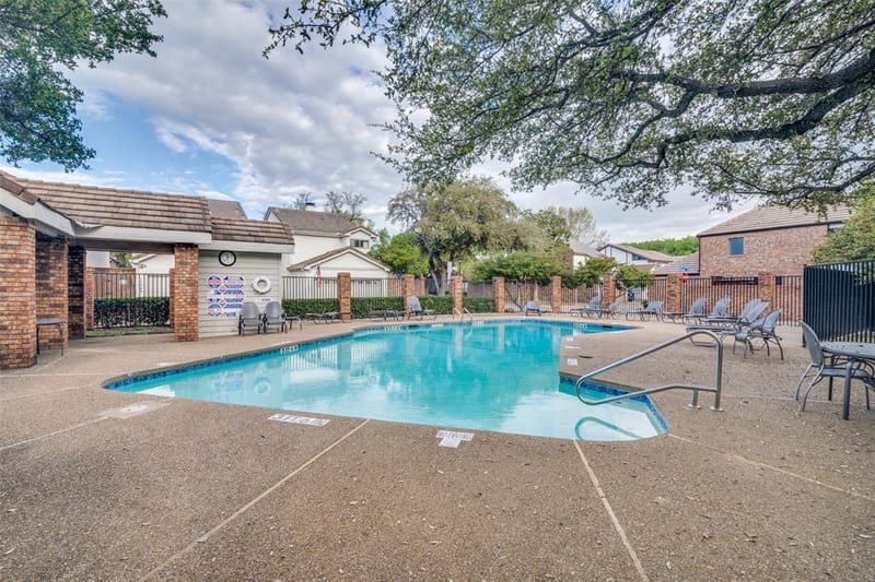 17018 Planters Row, Addison TX 75001 - Photo 21